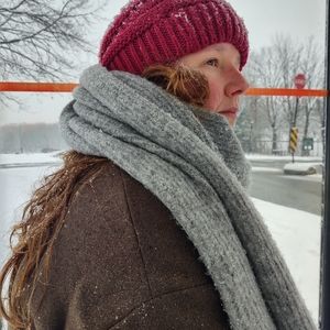 jaden ribbed fringe blanket scarf